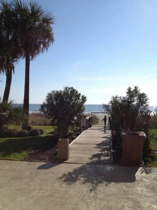 *Renovated Oceanfront Condo*Queen Beds*Pools*Hot Tubs*More*P220 Myrtle Beach Exteriér fotografie